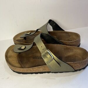 Birkenstock Gizeh Graceful‎ Sandal Taupe W/ Gold Hardware EU 38, US 8, UK 10